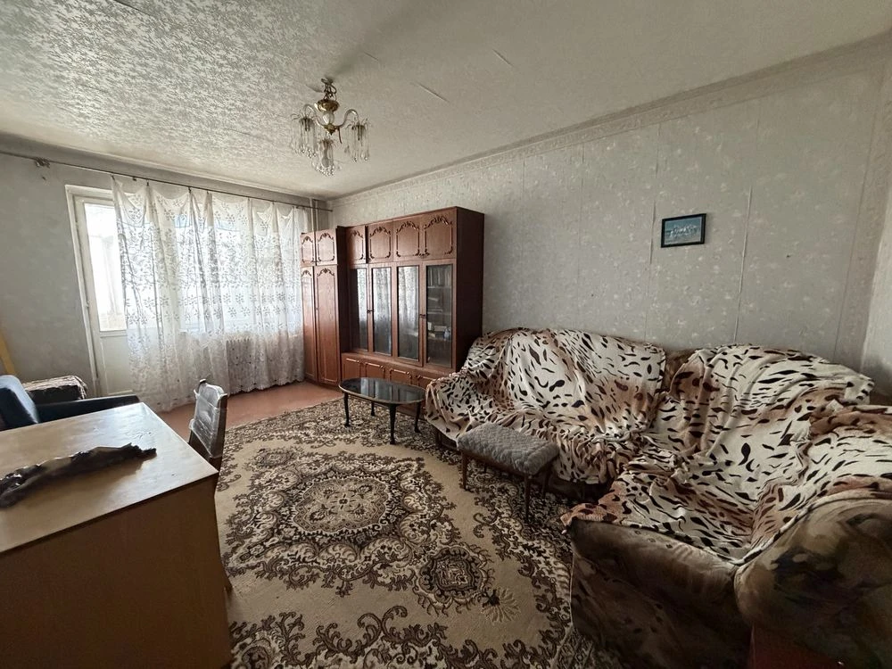 Червона лінія, 5-кімнатна квартира, Лівий берег, 103 м² + 4 лоджії