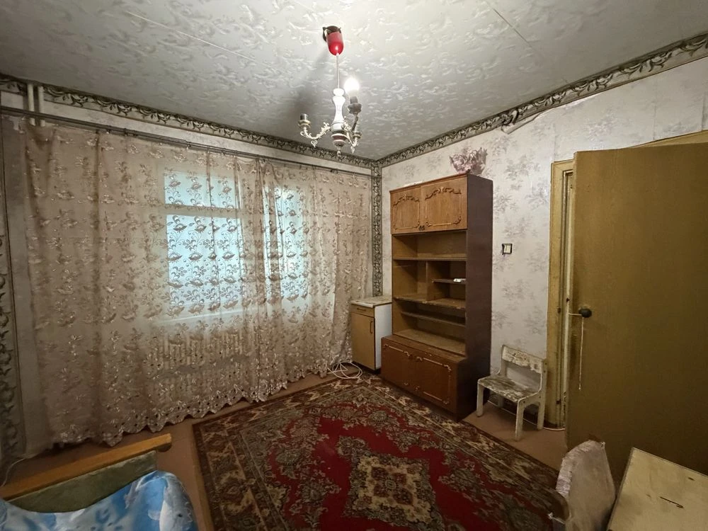 Червона лінія, 5-кімнатна квартира, Лівий берег, 103 м² + 4 лоджії