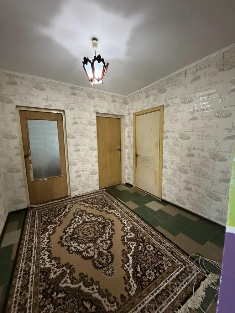 Червона лінія, 5-кімнатна квартира, Лівий берег, 103 м² + 4 лоджії