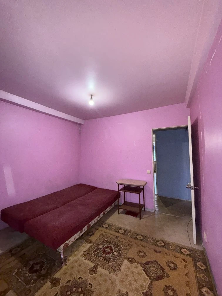 For sale 2 km apartment near Gimnazicheskiy Avenue (Pelina)