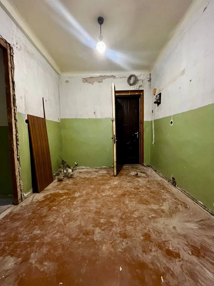 Продаж 3-кімнатної квартири, великої площі, вул. Медична