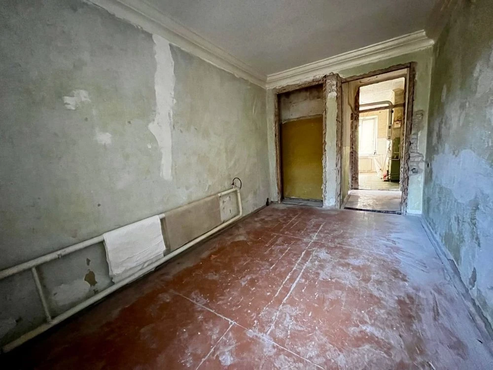 Продаж 3-кімнатної квартири, великої площі, вул. Медична