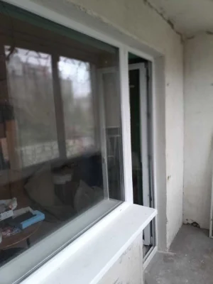 For sale, 2-room apartment on the Left Bank, 4th microdistrict, Certificate.