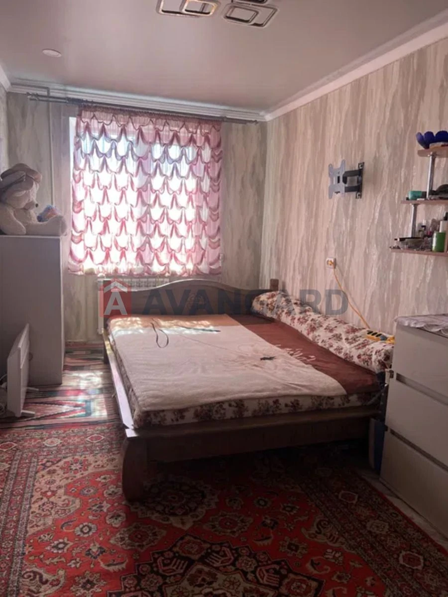 For Sale: 2-bedroom apartment in the Cheremykhs area