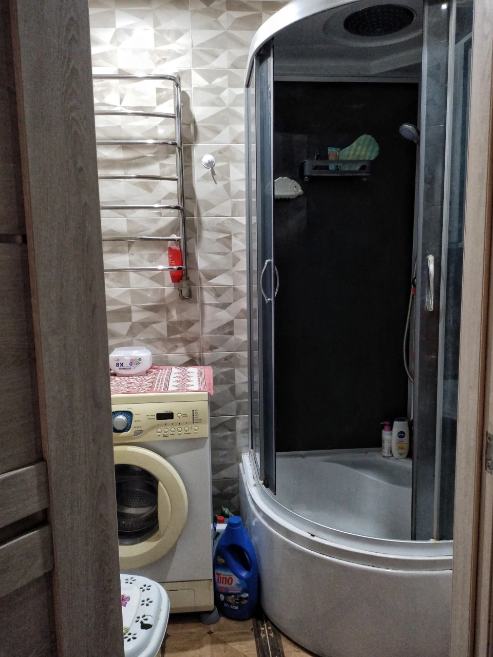 Sale of a 4-room apartment on the Left Bank of Kam'yans'ke