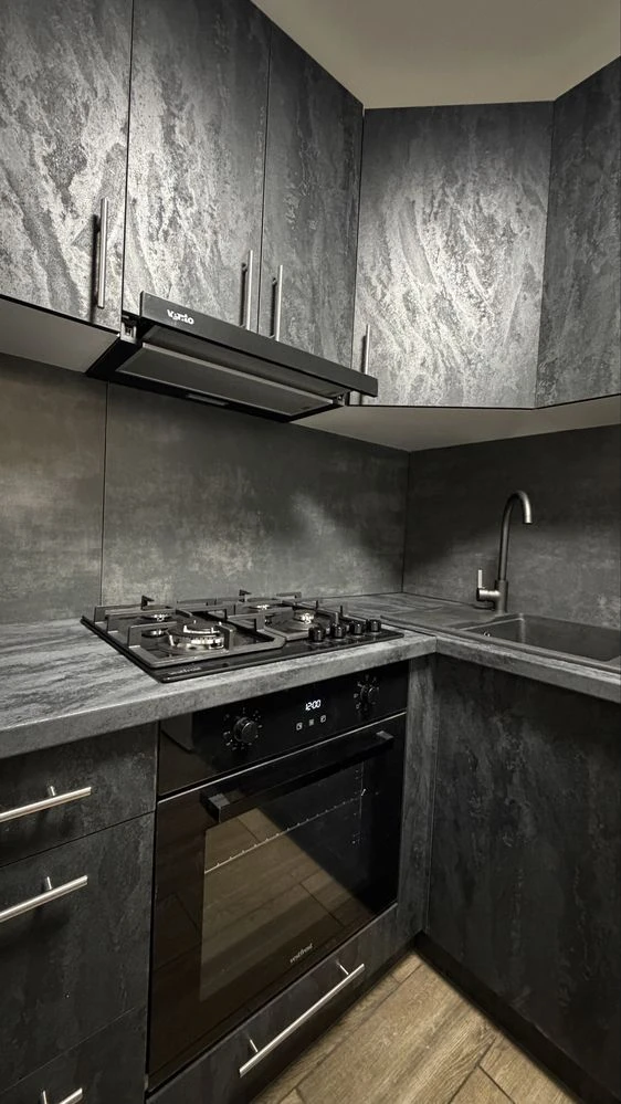 Sale, 2-bedroom apartment (Matrosova Street)