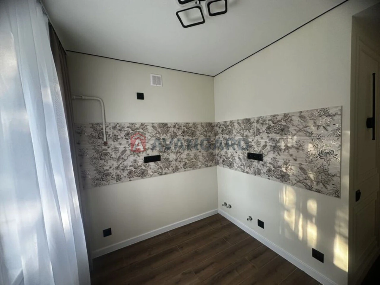 Продається 2-кімнатна квартира в м. Кам'янське.