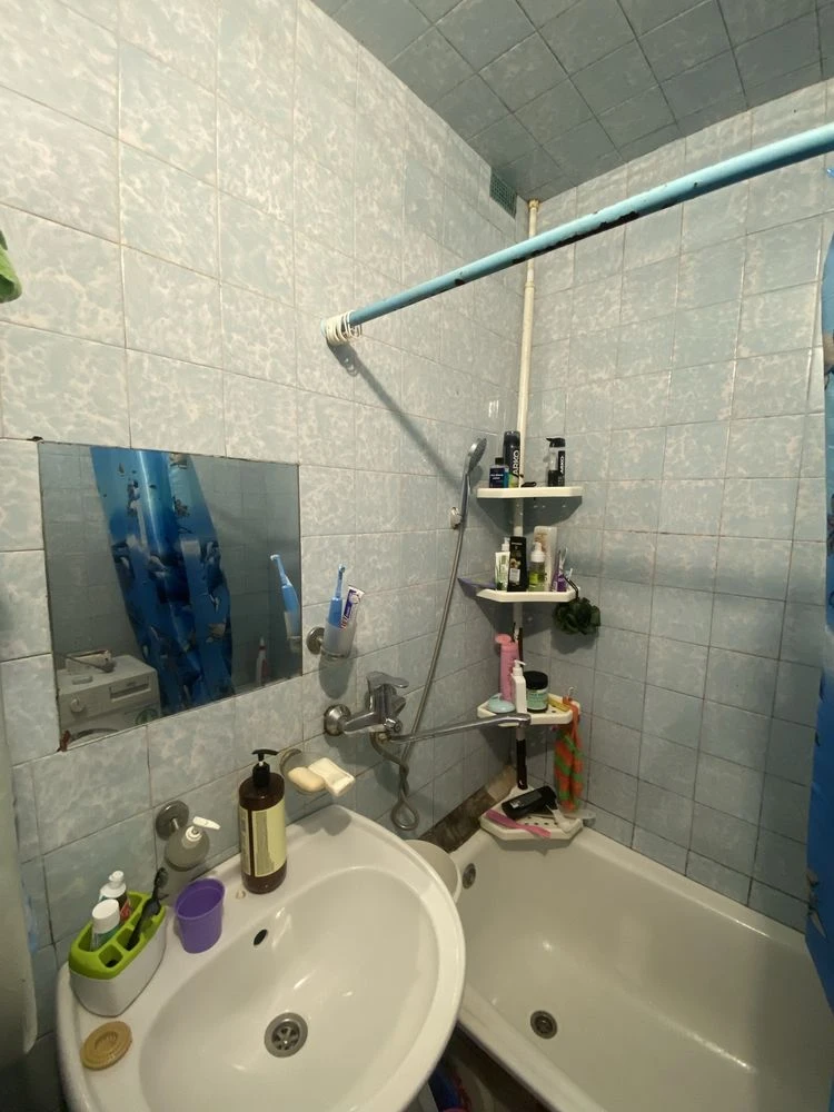 For Sale: 2-bedroom apartment. 10th microdistrict. Left Bank.