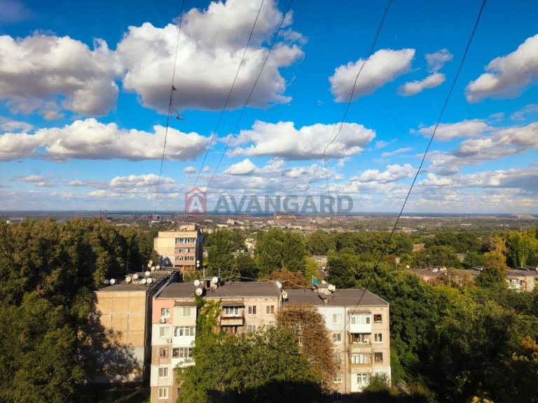 В продажу 2-кімнатна квартира, Кам'янське, Черемушки.
