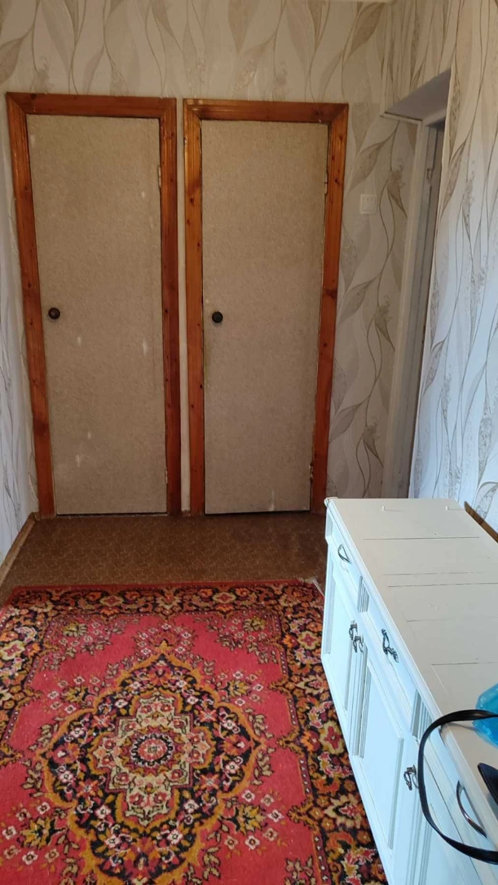 Two-bedroom large apartment 4/10 Czech brick car