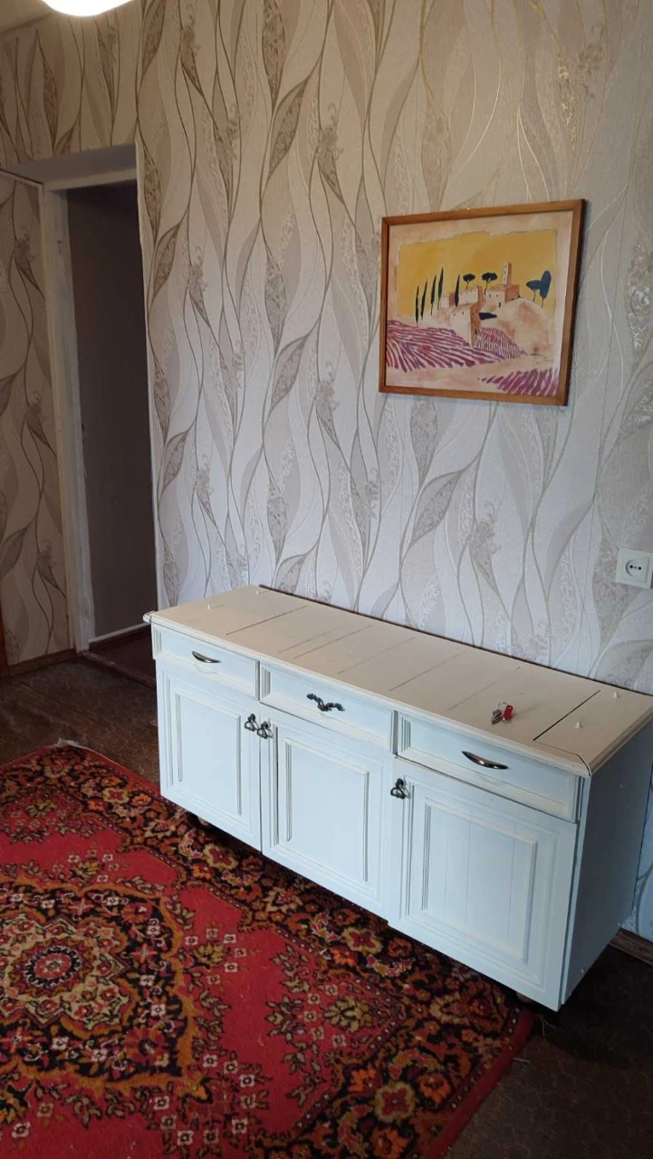 Two-bedroom large apartment 4/10 Czech brick car