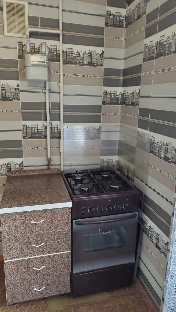 Two-bedroom large apartment 4/10 Czech brick car