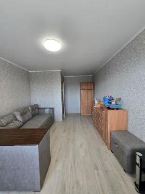 For Sale 1-bedroom apartment, left bank, 10th microdistrict