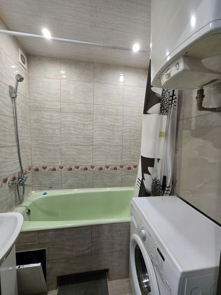 For Sale 1-bedroom apartment, left bank, 10th microdistrict
