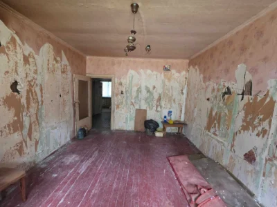 FOR SALE 2-room apartment in the train station area (village Budilevnyk, city Kam'