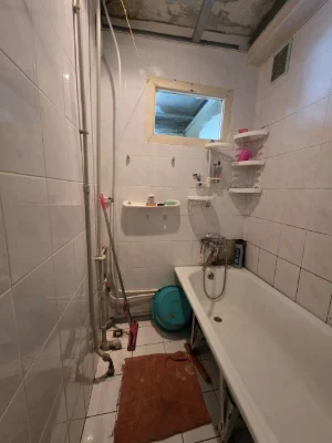 2 rooms, Social District
