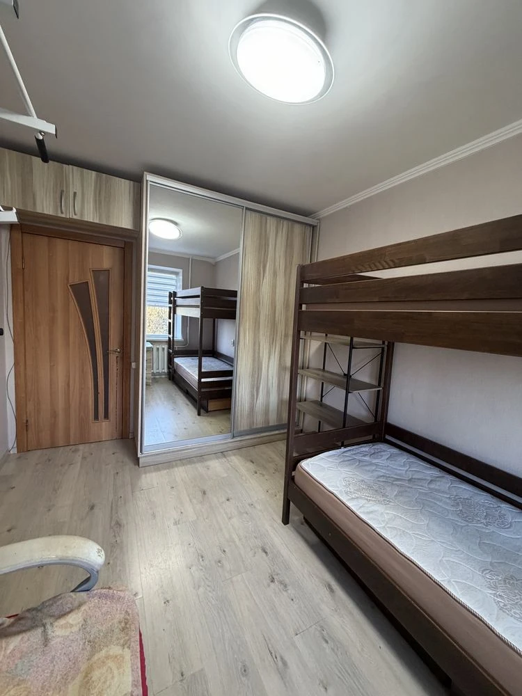 Продажа 2-комнатной квартиры на левом берегу