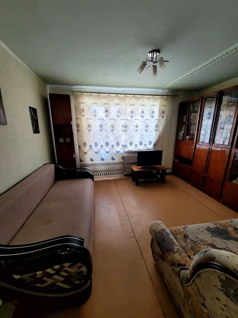 Продаж квартири типу ''Чешка'' Кам'янське