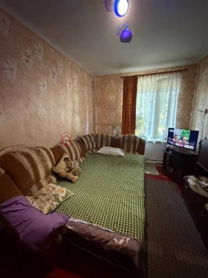 Продається 2-кімнатна квартира. Електроопалення, вул. Республіканська
