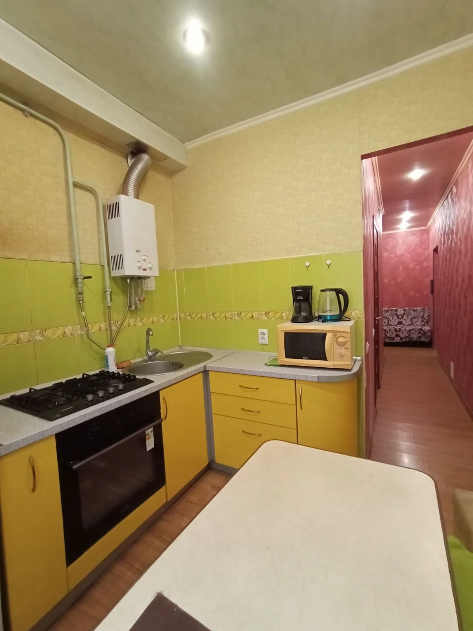 For Sale: 2-bedroom apartment, move in and live!
