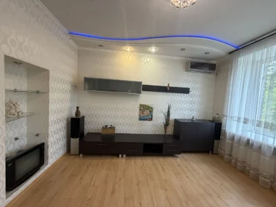 Продаж 3-кімнатної квартири