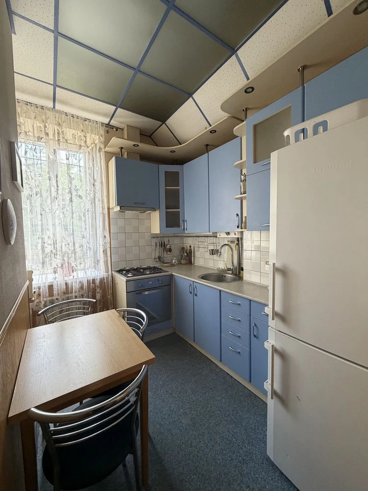 Продаж 3-кімнатної квартири