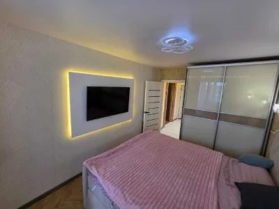 Продаж сучасної 3-кімн. квартири з ремонтом, 1 мікрорайон (лівий берег)