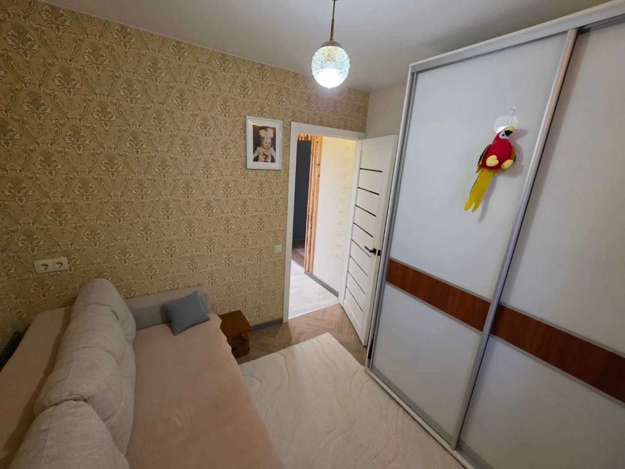 Продаж сучасної 3-кімн. квартири з ремонтом, 1 мікрорайон (лівий берег)