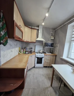 For Sale: 3-room apartment with gas heating in the 4th district