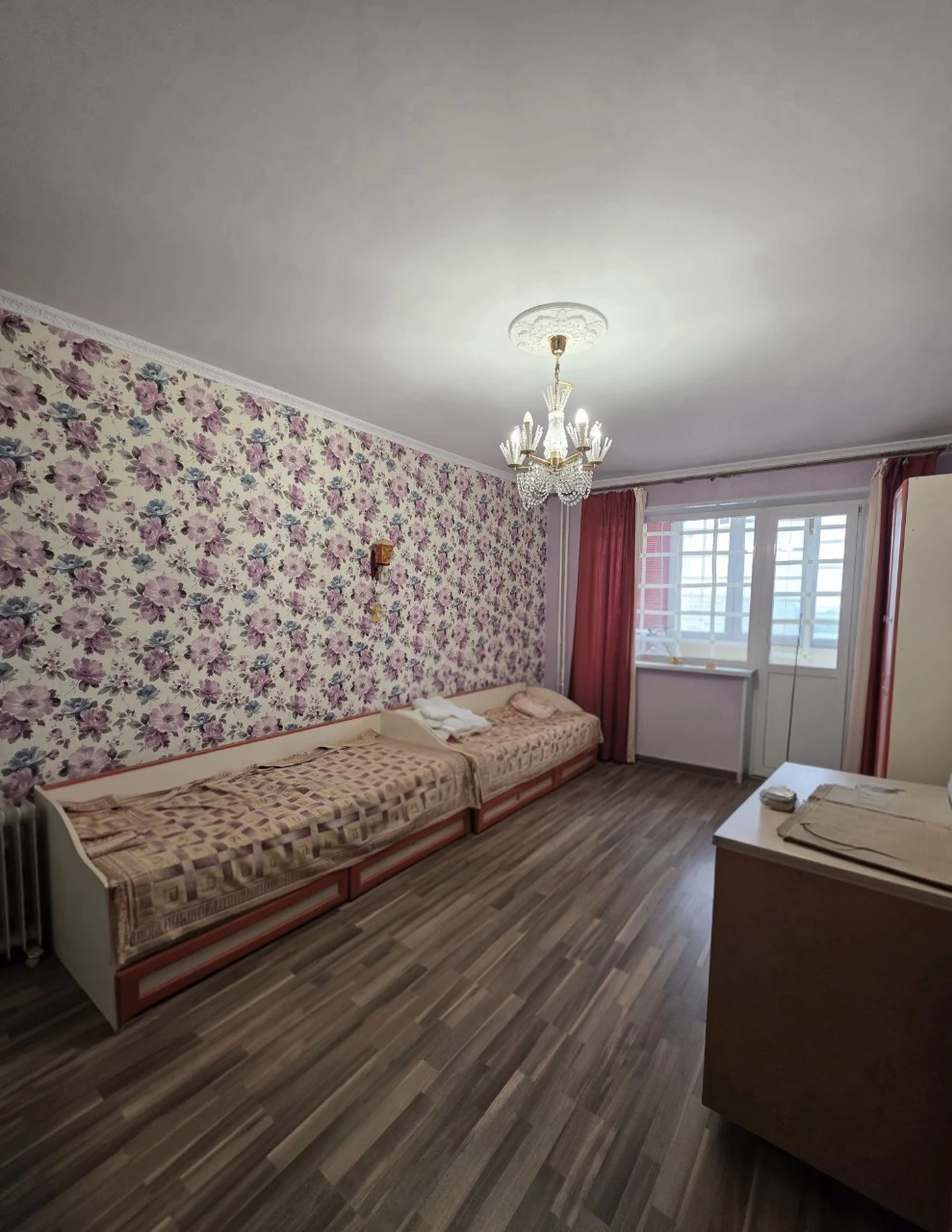 For Sale: 3-room apartment with gas heating in the 4th district