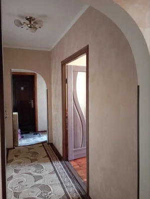 Продам 3-ком Левый Берег 5этаж мебель и техника, без долгов.