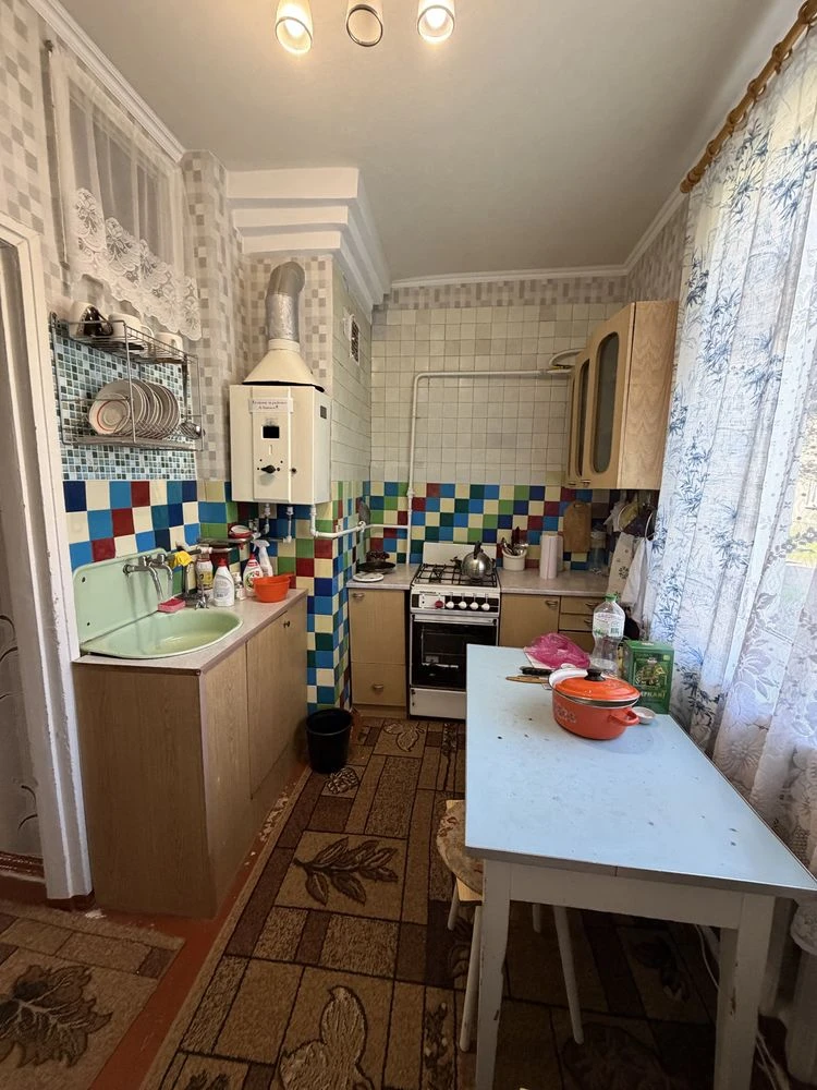 For Sale: 3-room apartment in the Builder's area