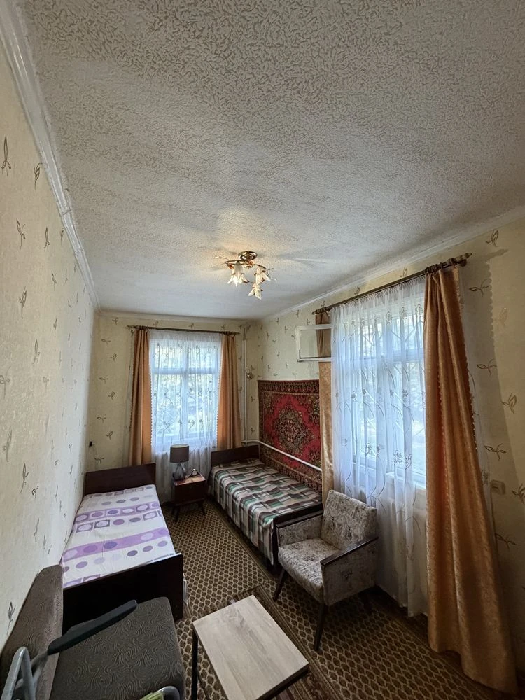 For Sale: 3-room apartment in the Builder's area
