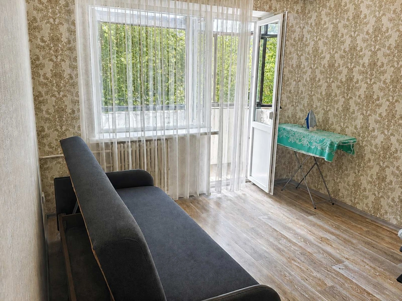 For Sale 1-bedroom apartment in area Cheremuski with furniture