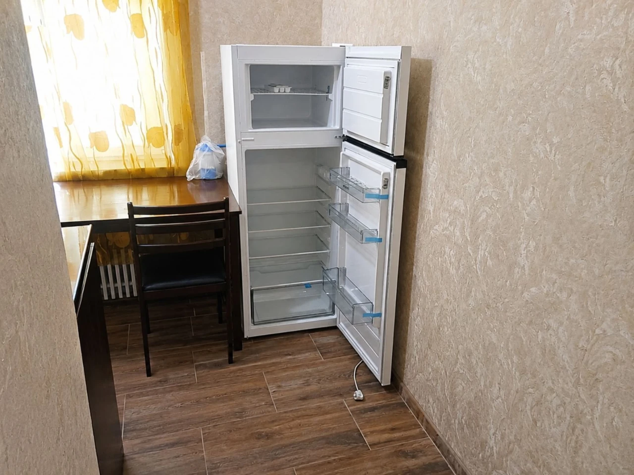 For Sale 1-bedroom apartment in area Cheremuski with furniture