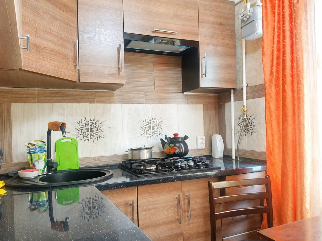 For Sale 1-bedroom apartment in area Cheremuski with furniture