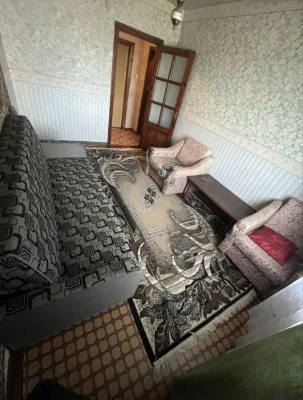 For sale 4-room apartment on the Left Bank, 5th microdistrict