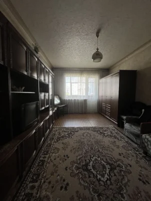 For sale 4-room apartment on the Left Bank, 5th microdistrict