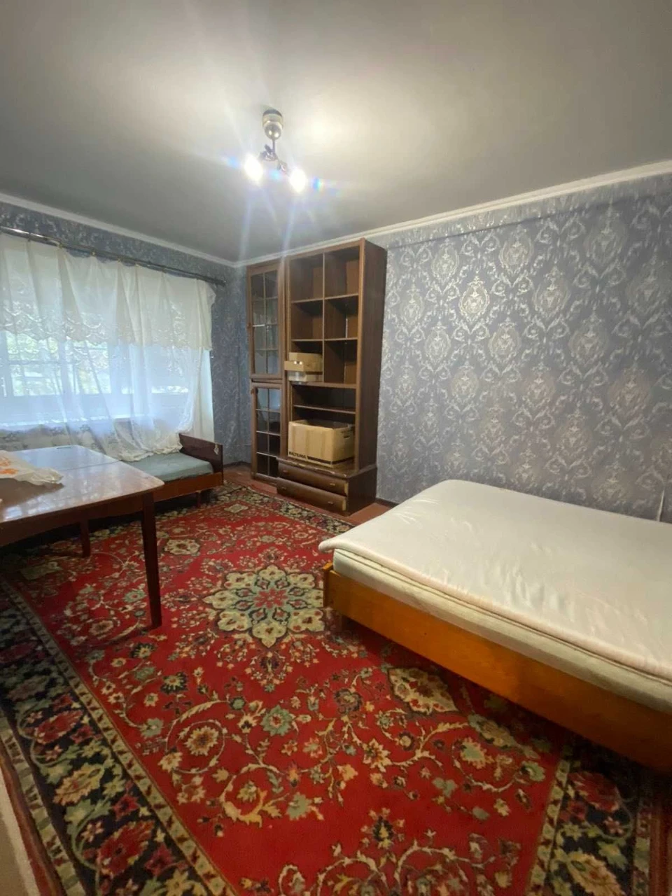 Продам 1-комнатную квартиру на 2м этаже, район "Украины"