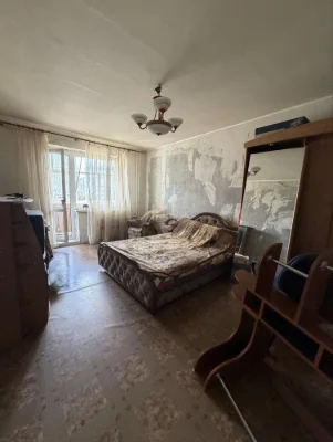 Продам 3-ком.кв Левый берег, 5 микрорайон ( ост. Зил )