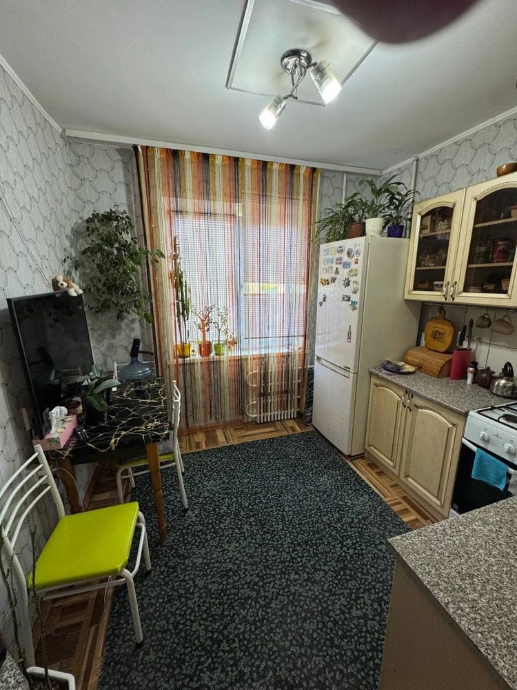 Продається 1-кімнатна квартира. Лівий берег