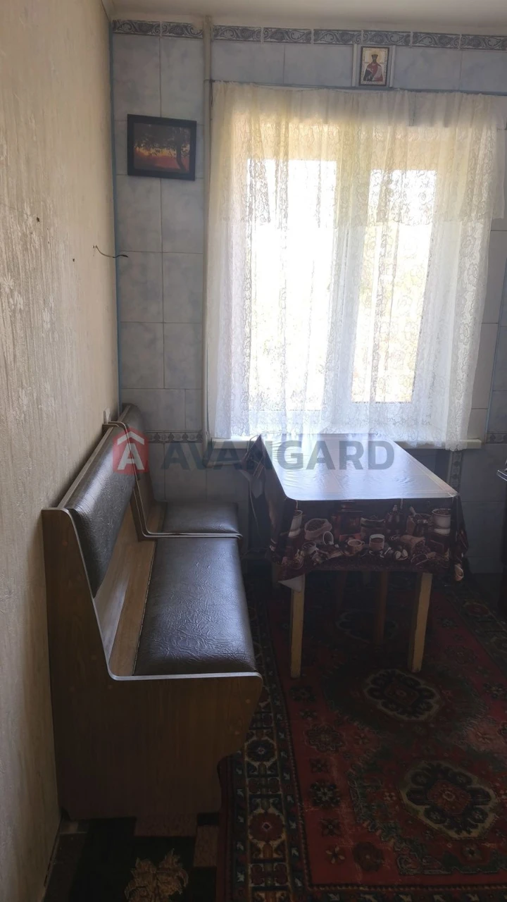 2 room apartment on Zaporozh Street