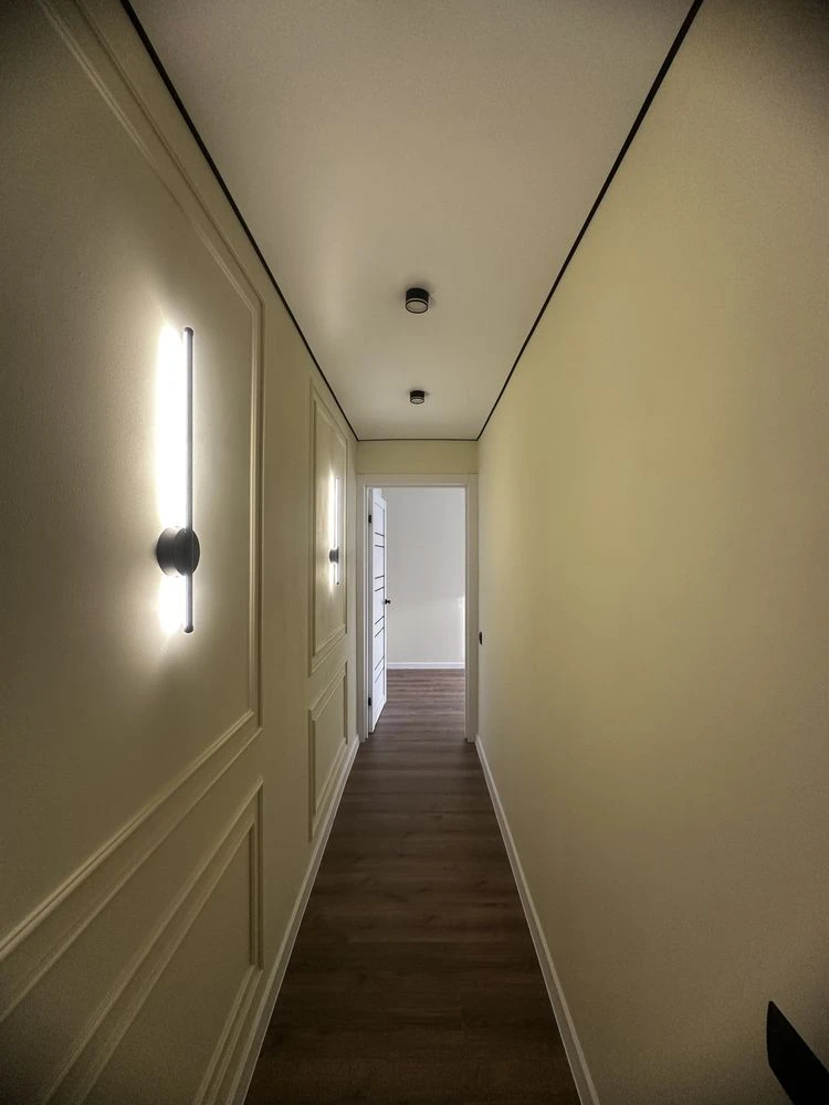For Sale 2-room apartment with renovation near Aurora Avenue Station