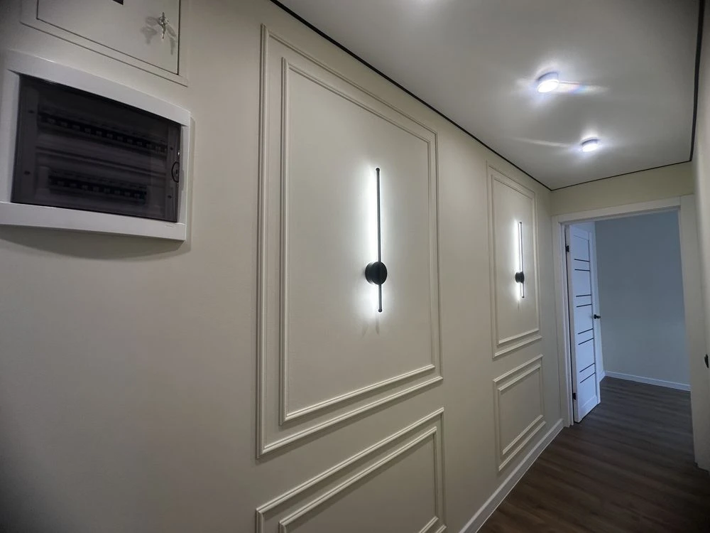 For Sale 2-room apartment with renovation near Aurora Avenue Station