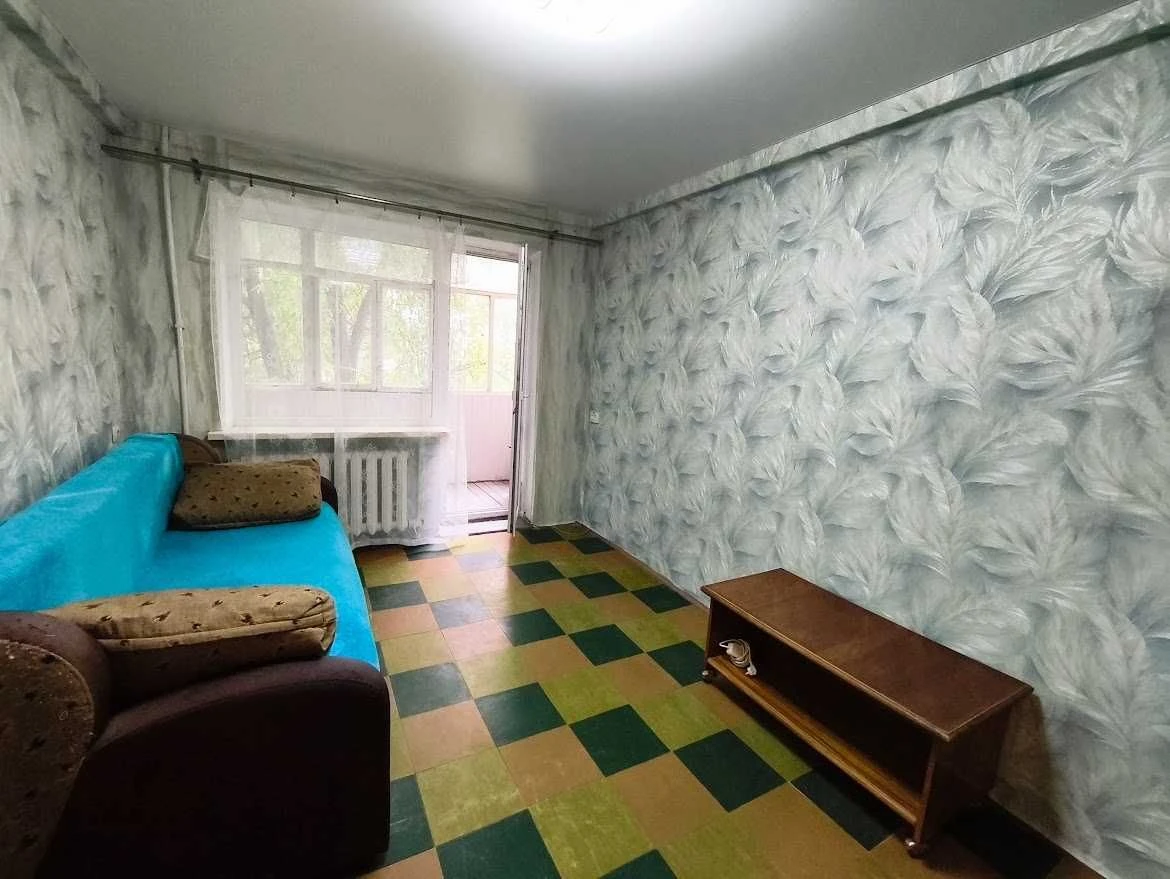 Продается 1-комнатная квартира, 3 этаж, правый берег