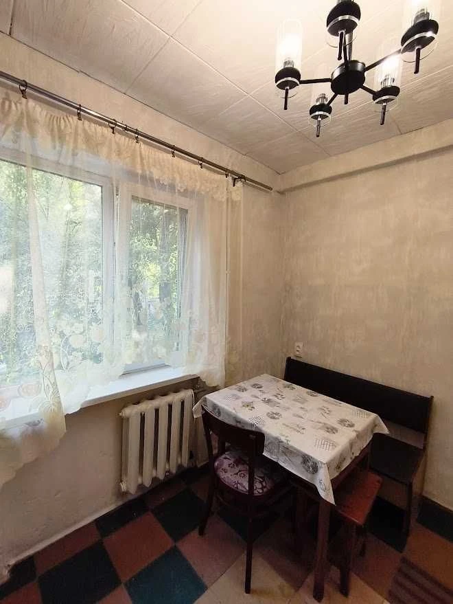 Продается 1-комнатная квартира, 3 этаж, правый берег