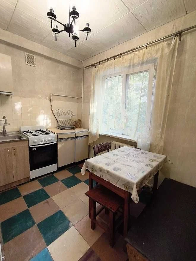 Продается 1-комнатная квартира, 3 этаж, правый берег