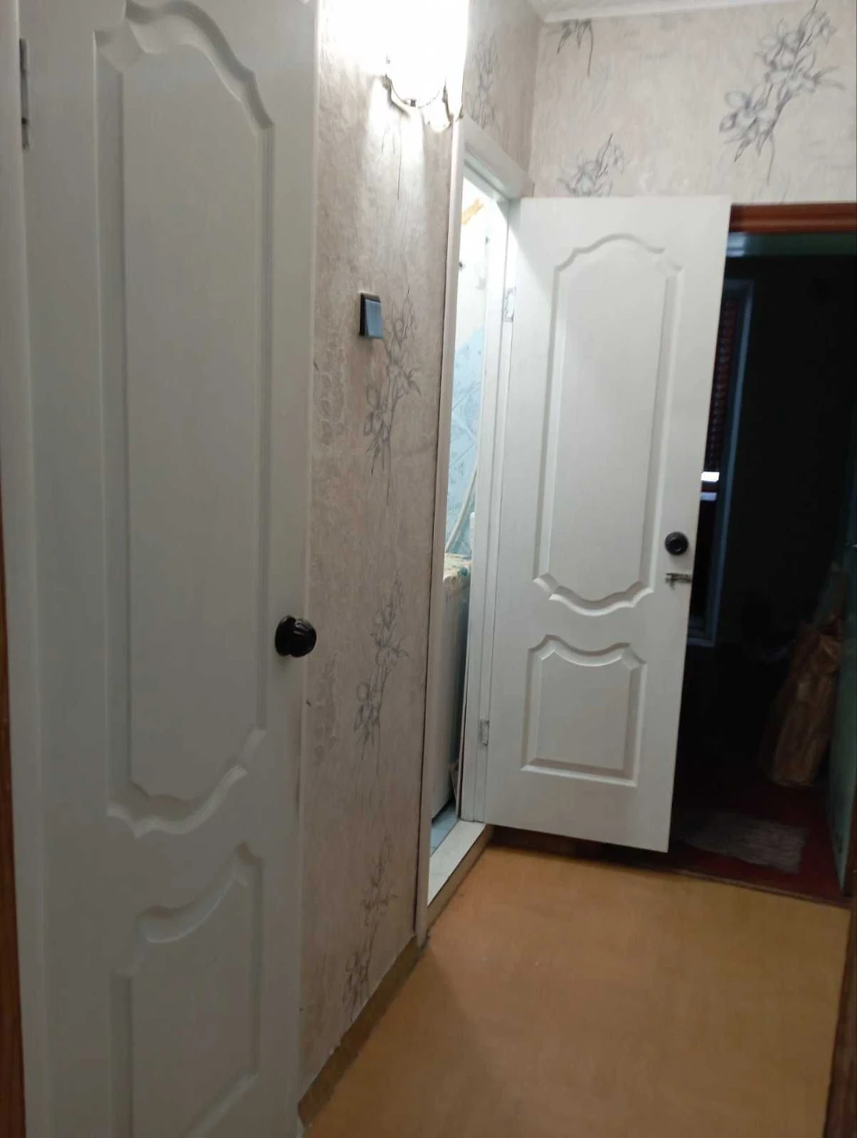 Продам 3-ком Левый Берег без долгов, не угловая. СРОЧНО!
