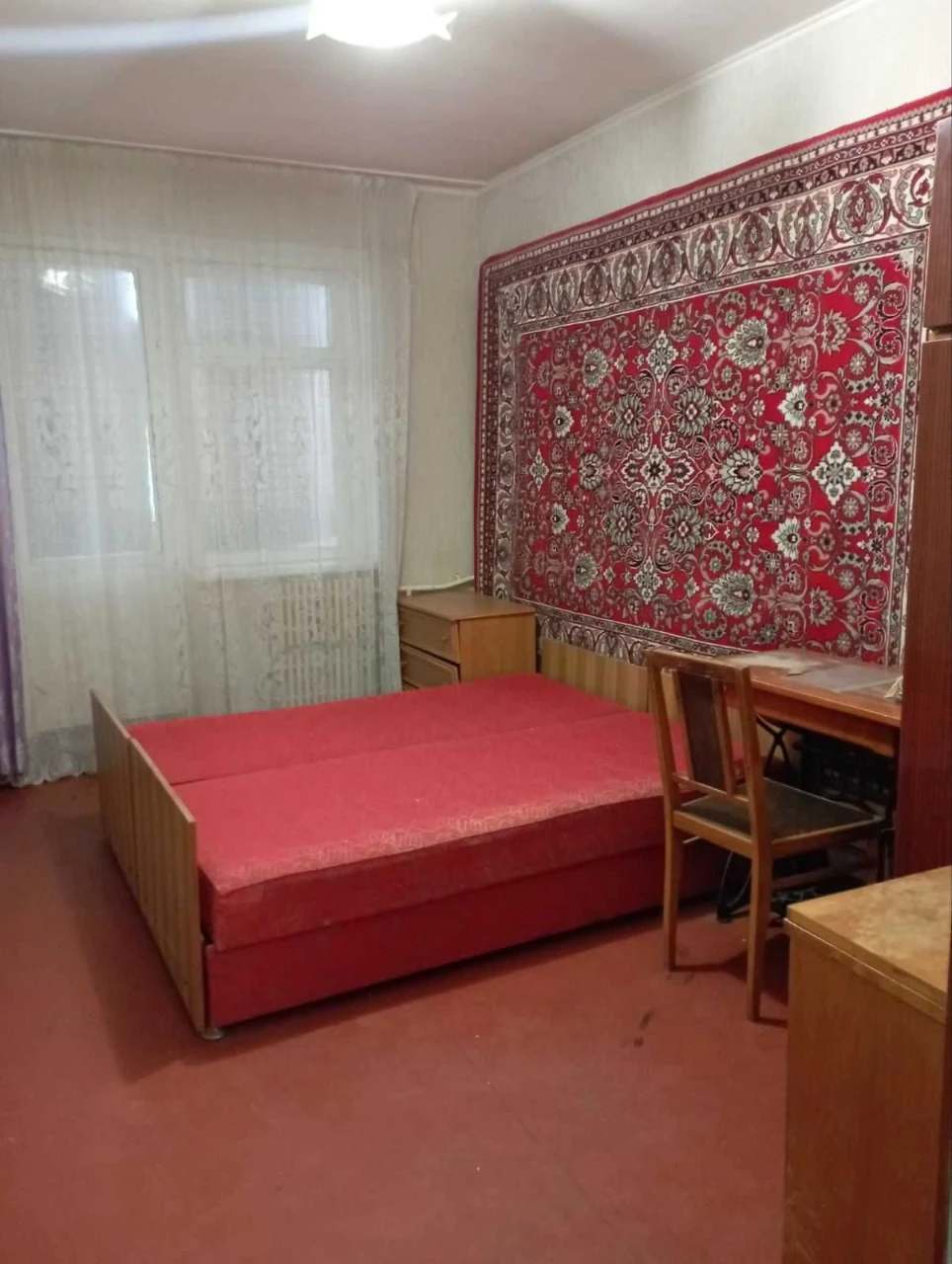Продам 3-ком Левый Берег без долгов, не угловая. СРОЧНО!