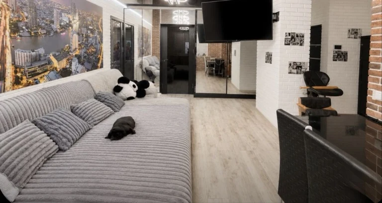 For Sale: 100m2 Apartment with its own electricity, left bank
